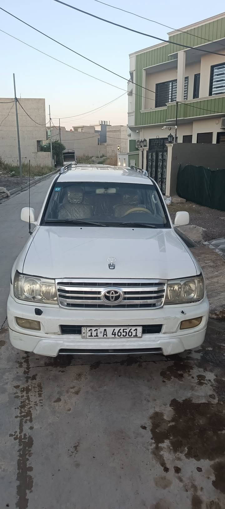 لاندكروز • ٢٠٠١ • رقم بغداد