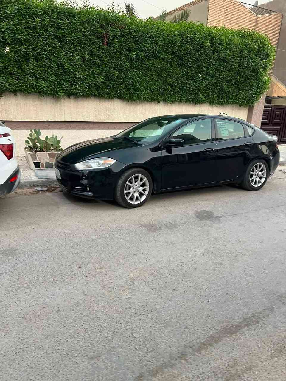 دوج رالي للبيع نضيفه كير محرك كهرباء تبريد بلاد بيه كم قطعه صبغ رقم بغداد بأسمنه 80 $  الموديل   2015. 
***********
