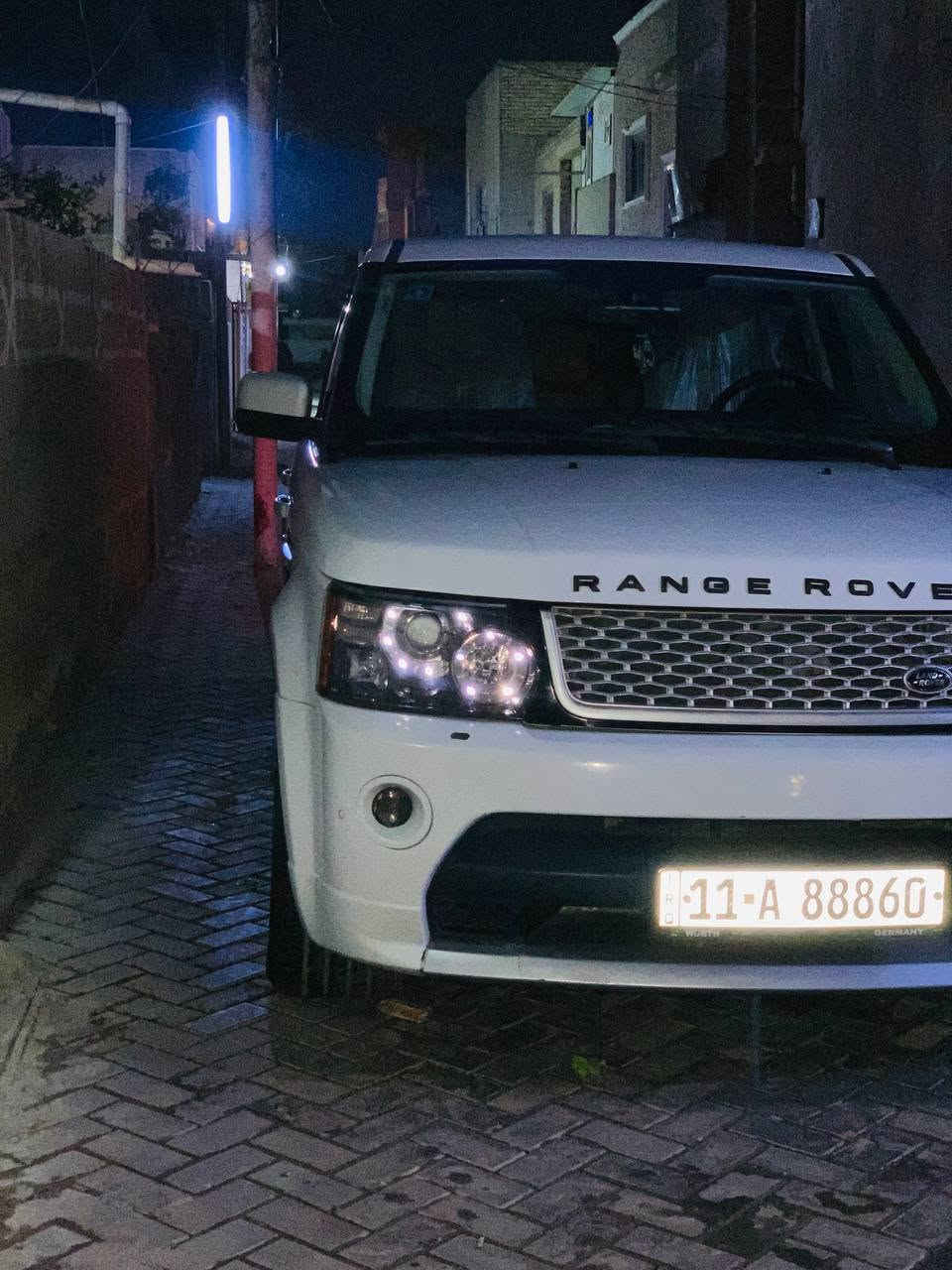 مراوس او بيع ماكو مشكله شعندك مراوس نزل
السلام علیکم
السعر فقط 143 ورقه وبيه مجال
للبيع او المراوس  RANGE ROVER SPORT
السيارة وارد خليجي 
موديل 2011 
محرك V8 تنفس طبيعي المرغوب ✈️✈️ صيانه دوريه البارحه سويتلهه 
رقم بغداد دولي مميز تحويل ثاني يوم شرط
تبريد كامل مكمل فقط قطع نار عن الكمبريسر غير هالشي مابي تخم جوبلس بالجيس صدر جديد
مواصفات HSE 
السيارة فول فول مواصفات 
گير محرك تحويل بشرط رقم سنوية جديد 
سياره جاهزه وحلوه السعر 143 ورقه ومجال مكان السياره بغداد الشعب الشراي يتصل ع الرقم وخادم اني
*********** بي واتساب هم
