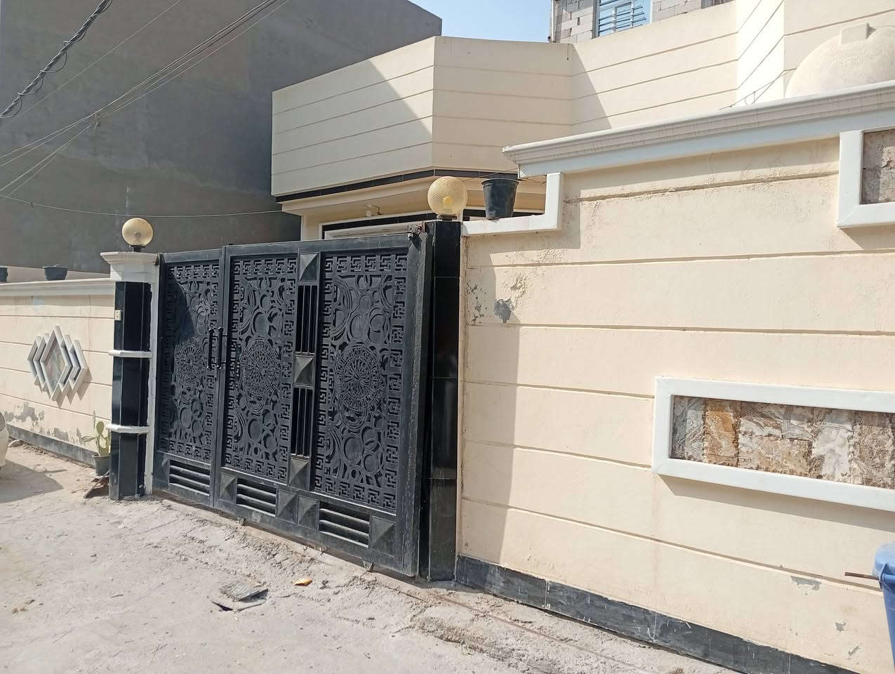 دار للبيع • طابو زراعي • ٢٢٠م