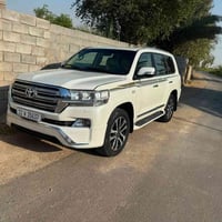 لاندكروز • ٢٠١٧ • مكينة ٨