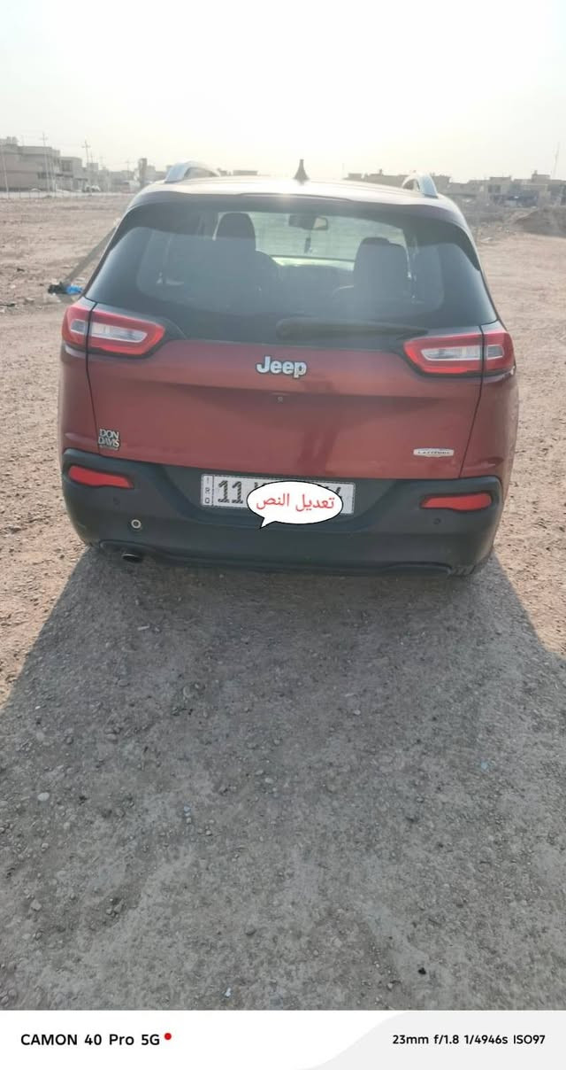 السلام عليكم جيب بزون وارد امريكي  موديل 16 رقم بغداد محرك 2400 حادثه باب السائق والور الصور الحادث عندي السعر 105 وبيها مجال  ترهم بيع لو مراوس حسب القناعه هذا رقم ***********
