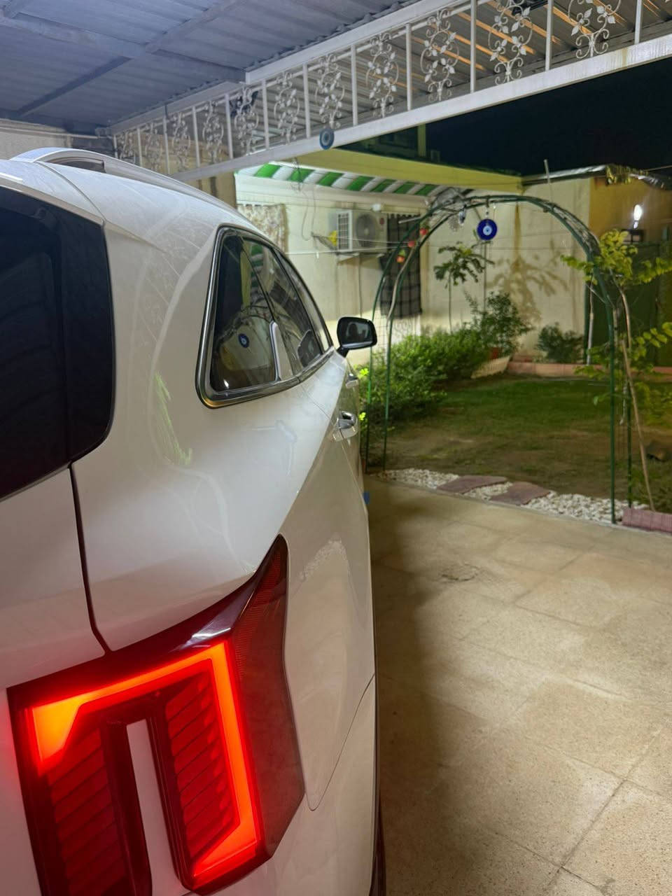سلام عليكم عندي سيارة سورنتو ٢٠٢٥
مواصفات
٦ سلندر
ويل ٢٠
كشنات كهربائية
باب كهربائي
ماشيه ١٣٥٠٠ 
شحن واير ليس
لايت لد نهاري ليلي
واير شحن
نظام ايكو
تزحلق
وباقي مواصفتها معروفة
للاستفسار على رقم الهاتف
***********
