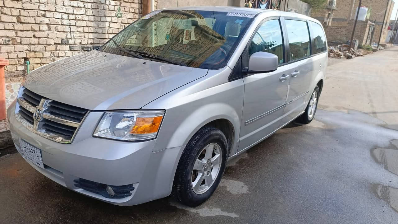 دوج كرفان موديل 2008 رقم إنكليزي باسمي تبريد شغال مكينه 3800 7راكب حداديه 70من100 وأي شئ استفسار أتصل ***********

