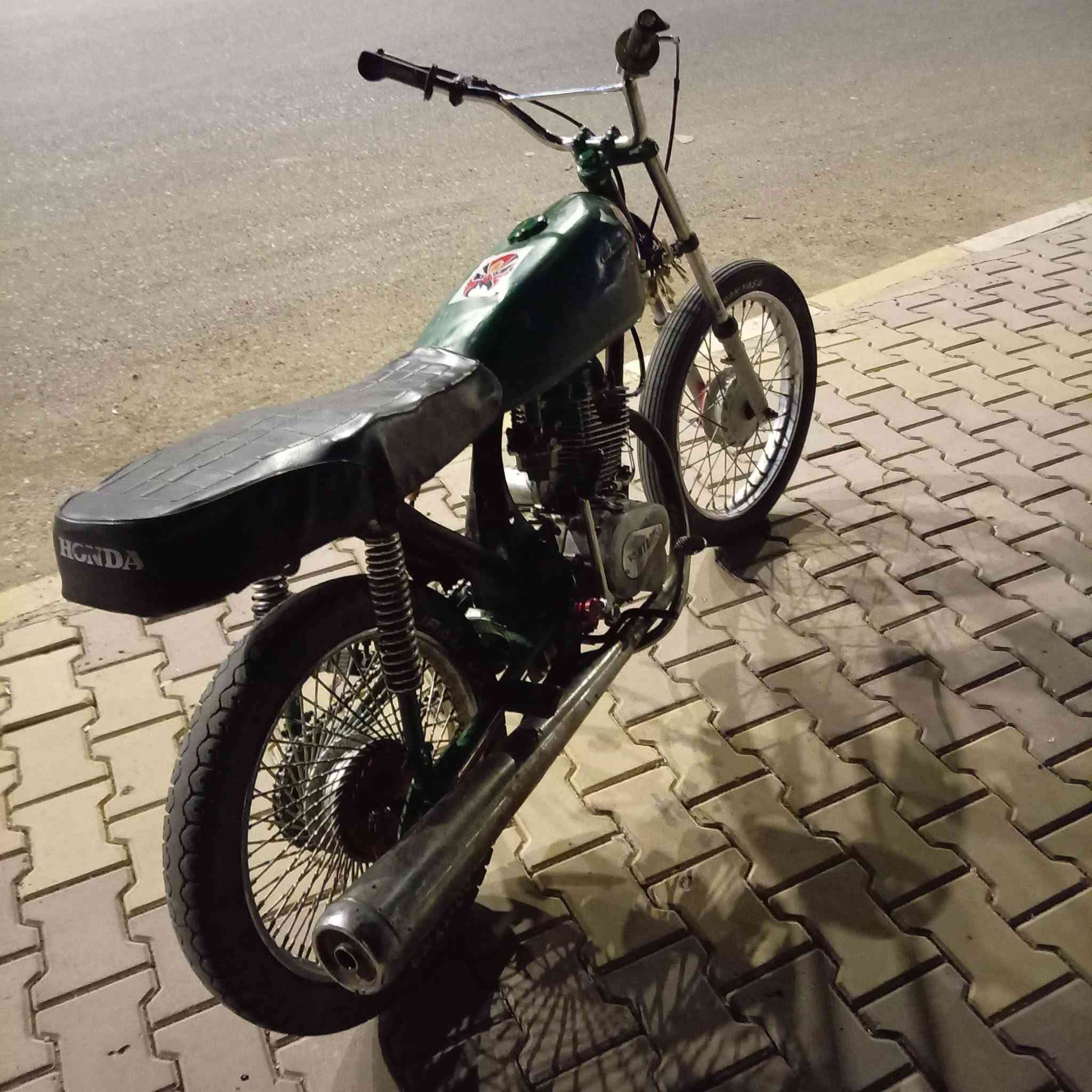 ماطور • وراق • رياضي