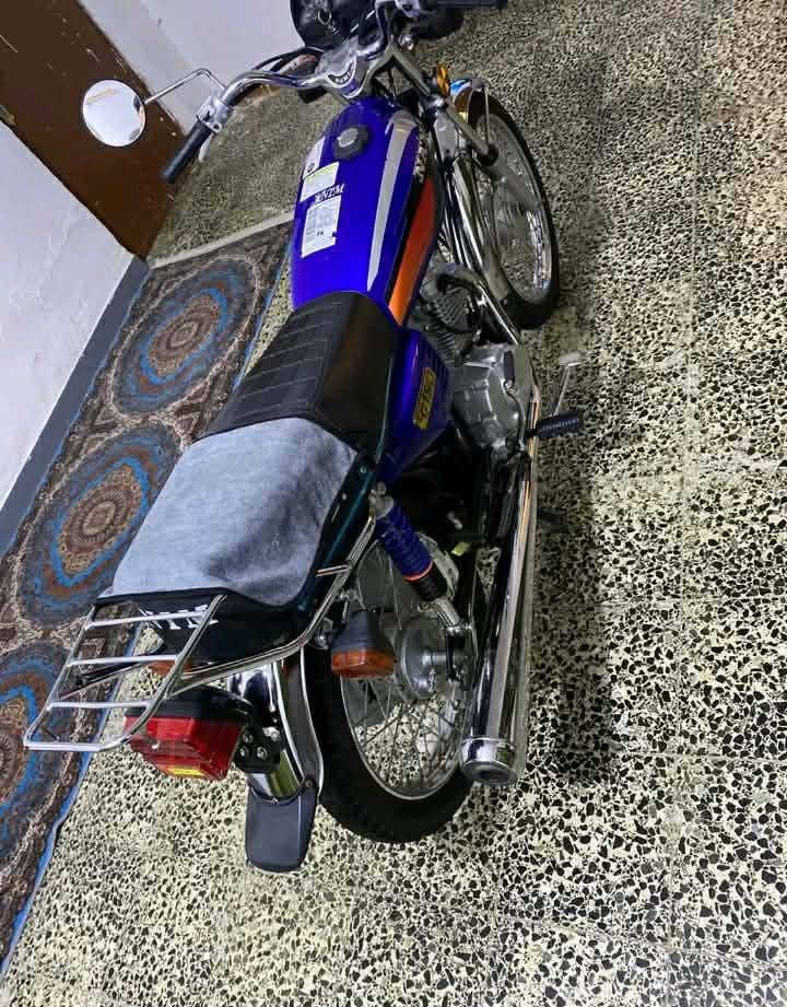 يالله دراجه مديل ٢٧ كفاله عامه
  لبيع مكاني كوت لعزه جديده لاستفسار ***********

