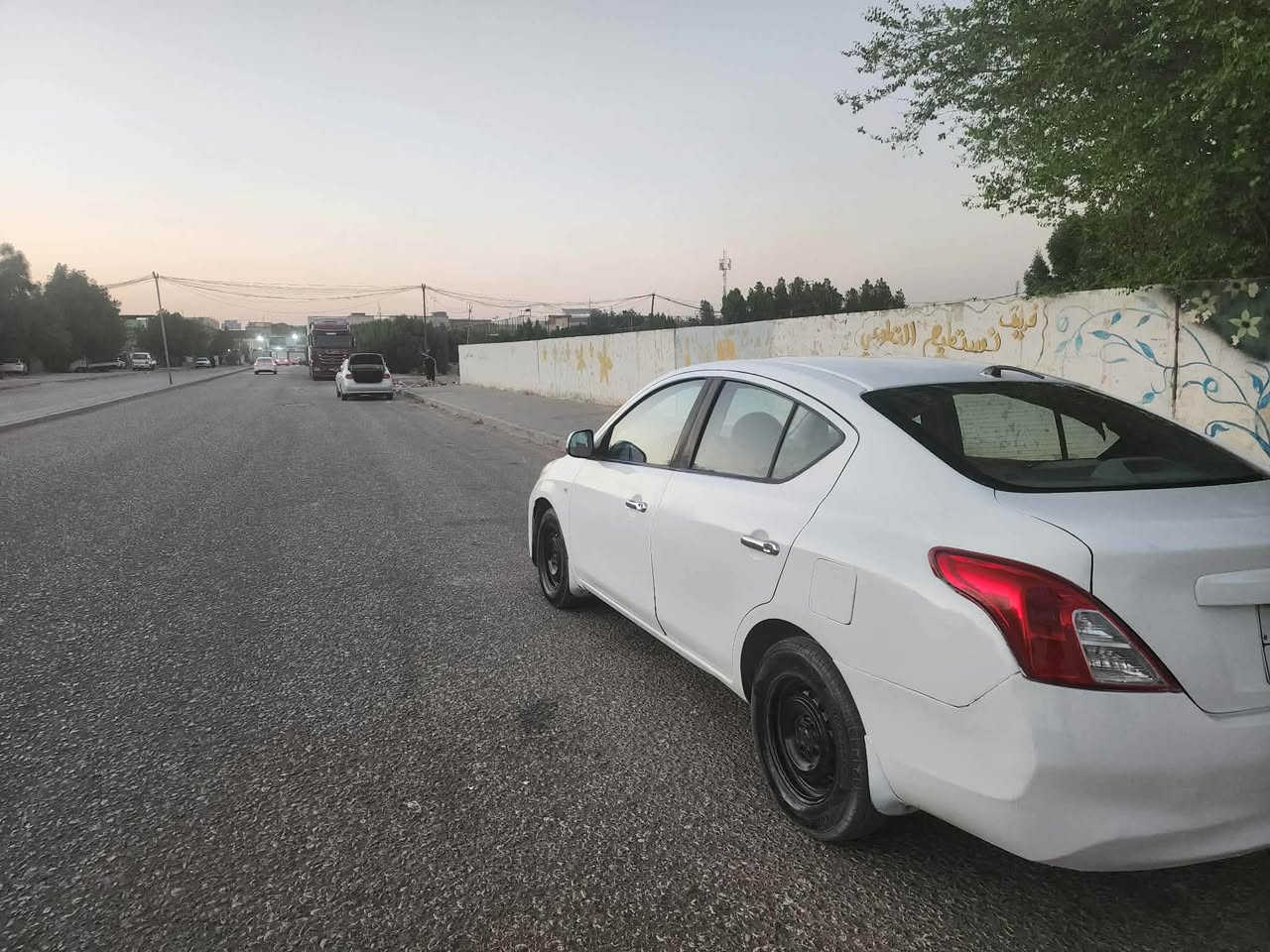 صني موديل ١٧ كصه جنطه كير ومحرك وتبريد مكفول سياره جاهزه مكانه نجف ٣٠ وبيه مجال قليل اي استفسار ع هذه الرقم ***********
