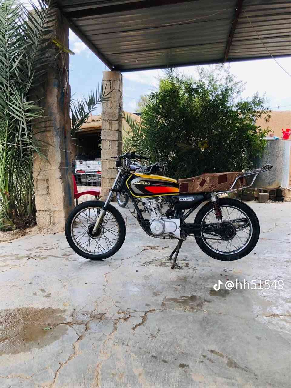 السلام عليكم البيع اومروس
ماطور اربعه كير نامه اصلي نشط فول نار 
السعر 220وبي مجال قليل حك الجيه مكاني حويجه 
***********

نص مكتوب في الصور:
- الحلال @hh51549
- @hh51549