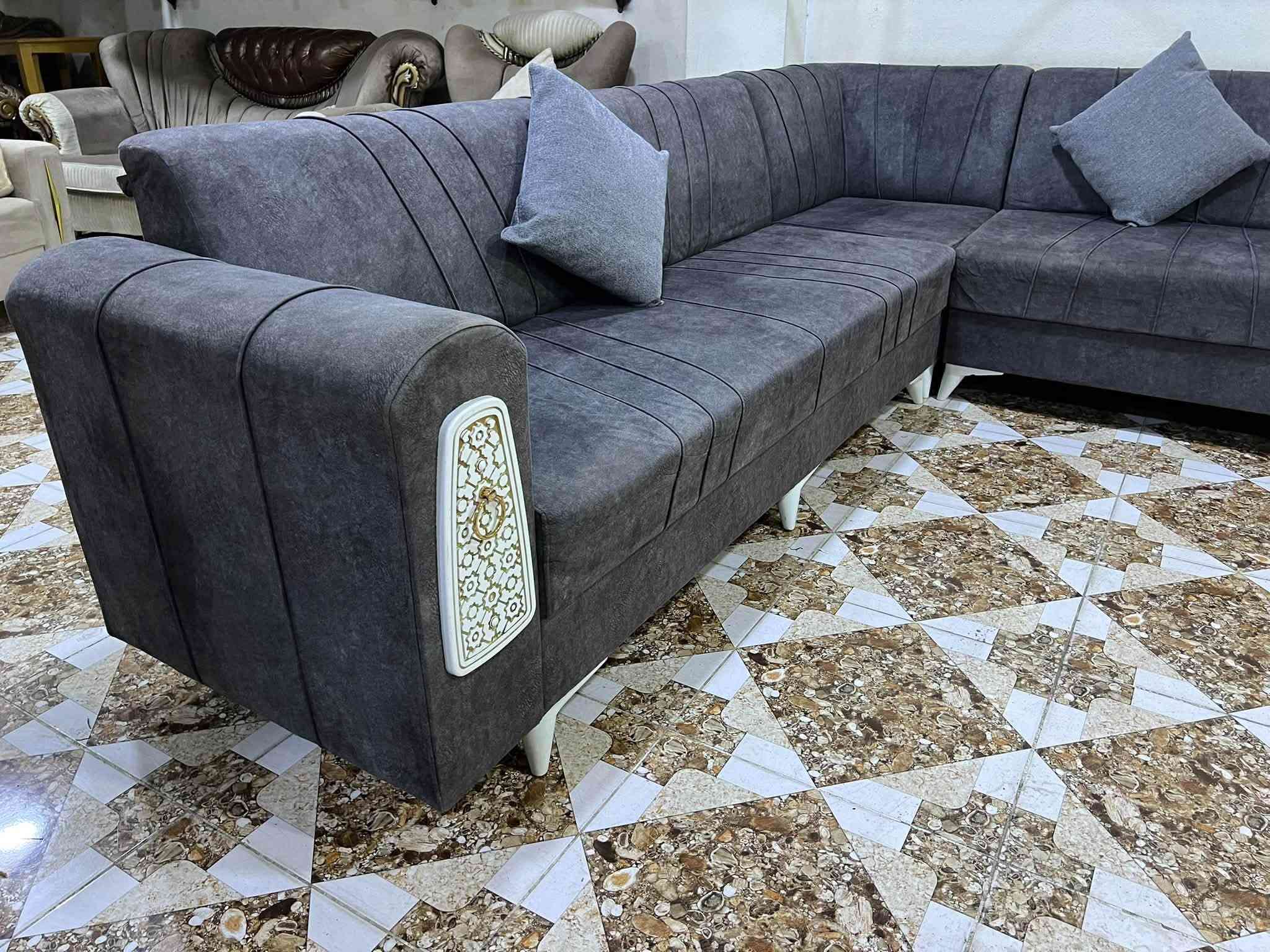 ئةم زاويية ١٠نةفةريية
بؤفرؤشتن بيعيبة
سةعري ١٥٠هةزار
ژم***********
شوين كةلار
