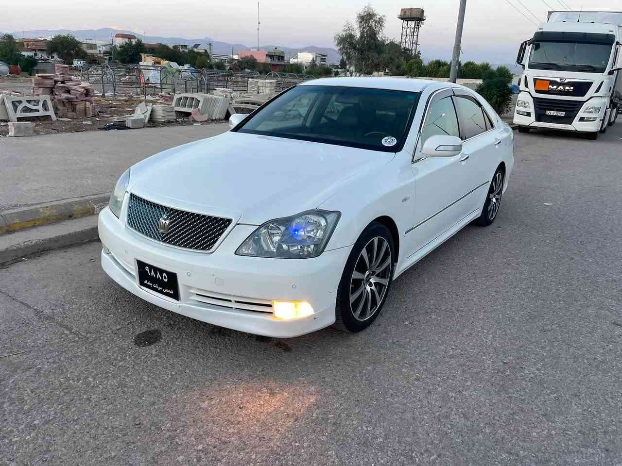 كراون سبورت • ١٨٢ • بي بوياخ