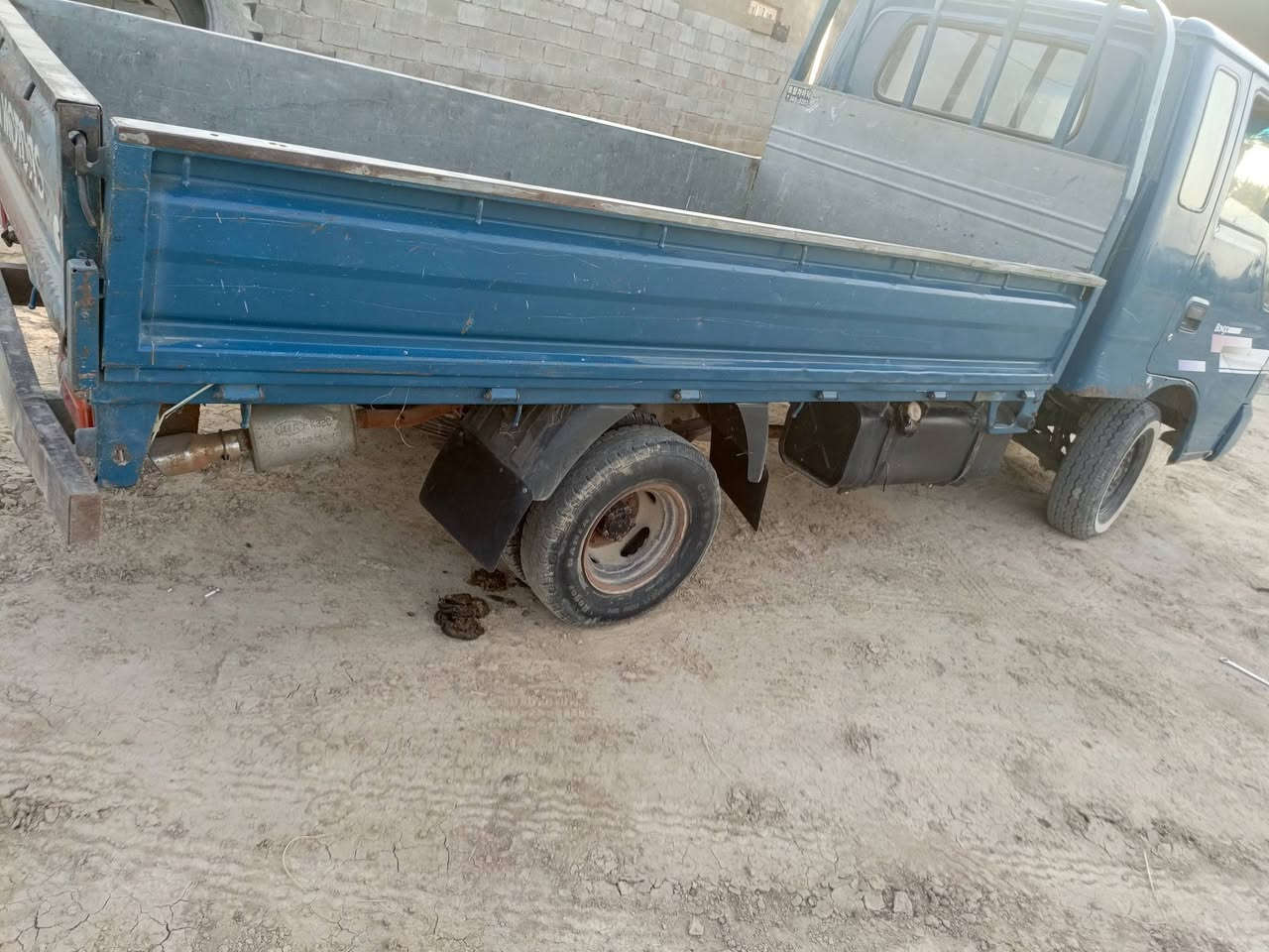 كيا ام عيون • ٢٠٠٢ • رقم ديالى