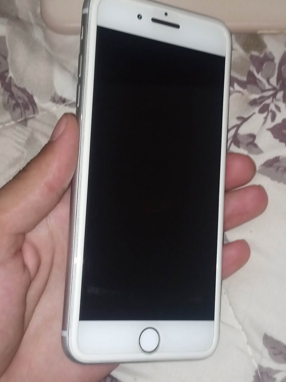 📱 آيفون 8 بلس – 64GB للبيع
🔹 السعة: 64GB
🔹 الشاشة: 5.5 إنش Retina HD
🔹 المعالج: Apple A11 Bionic
🔹 الكاميرا الخلفية: مزدوجة 12MP 📸
🔹 الكاميرا الأمامية: 7MP
🔹 يدعم الشحن اللاسلكي ⚡
🔹 يدعم Touch ID
🔹 يدعم 4G LTE
🔹 الجهاز أصلي وغير مفتوح
🔹 البطارية: 76%
🔹 لا توجد قطع مستبدلة
🔹 الشاشة بدون خدوش
🔹 الظهر مشرگ بالاضافة الى ثلم بسيط 

💰 السعر: [85 الف دينار ]

***********
