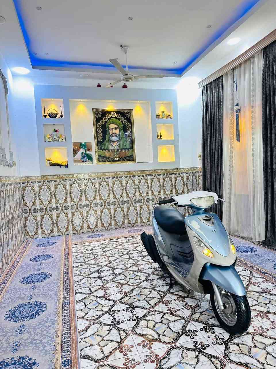 السلام عليكم للبيع ماكس ياباني حاويه ختم واحد بلاد 49 ما مفتوحه دراجه جديده وجاهزه سلف هندر كهربائيات كلشي شغال بيه دراجه مال جناي ما تخسر عليه شيء السعر 725 وبيه مجال رقم الهاتف*********** مكان بصره القرنة, البصرة
