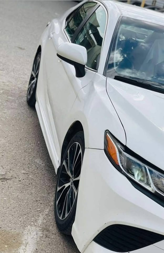 للبـيــع نقد فقط
تـويـوتا كامري 2019 فئة SE

وارد امـريكي ماشية 186 Mi
ـــــــــــــــــــــــــــــــــــــــــــــــــ
الــــمــــواصــــفــــات

گير اوتوماتيك شرط

مـحـــــرك 2.5 شرط

تحكم ستيرن جهتين

شاشة وكامرة ورادار

كشنات جلد 

نظام إيــــكـــو ECO
ـــــــــــــــــــــــــــــــــ

رقم اربيل  

الضرر 3 قطع چاملغ امامي وخلفي وباب خلفي
بدون دواخل وبدون ايرباك 

السعـر170$ وبيـها مجال بسيط للــطـيـبـيـــن

عنـوان السيارة #الموصل #الايسر اتصل وتدلل

***********
