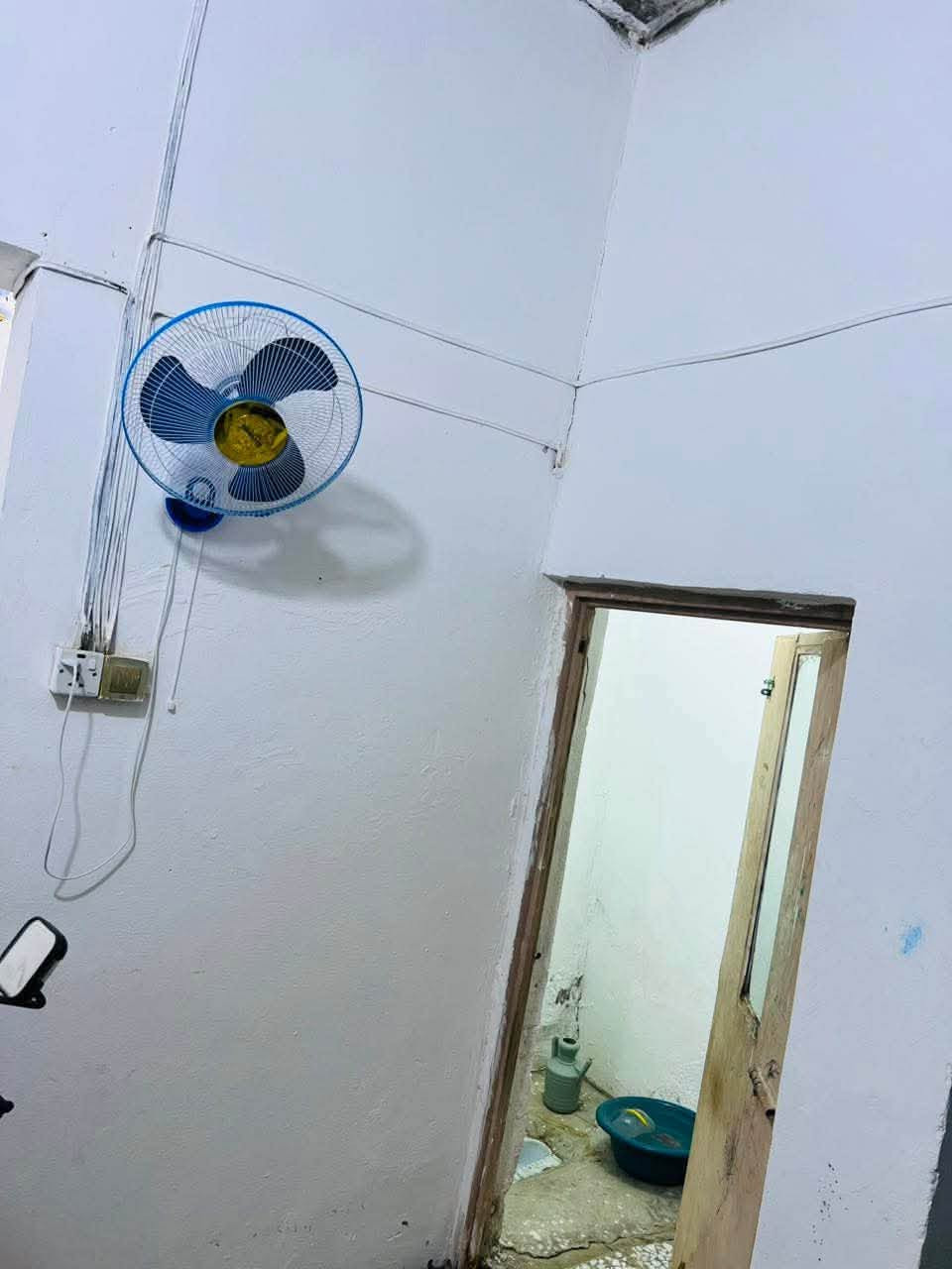 بيت رهن ب10
بيت 50م طابو صرف للرهن ✅ 
حي النداء قرب شارع جامعة الكفيل 
سعر الرهن 10 ملايين 💸

يحتوي على غرفة وصاله ومطبخ وصحيات 
للتواصل 
***********
