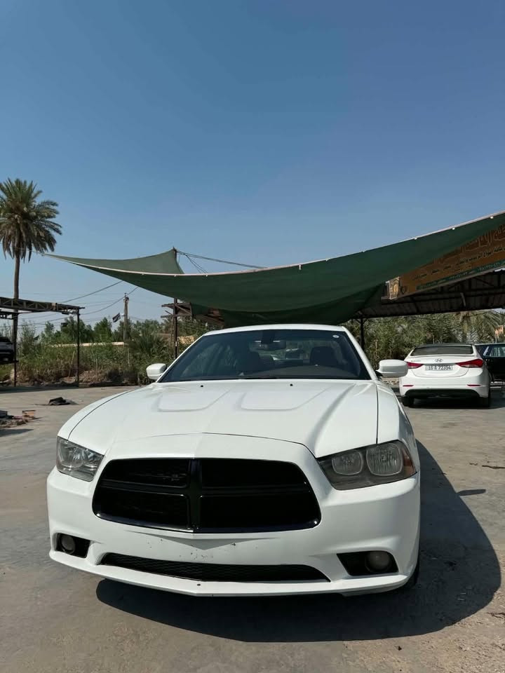 ٢٠١٤ خليجي رقم اربيل قديم بدون تحويل ابيع هل موجود مصبوغه حزام مكانه بابل رقم اربيل قديم جاهزه من كل شي السعر ٦٠ ورقه وبيه مجال للاتصال ***********
