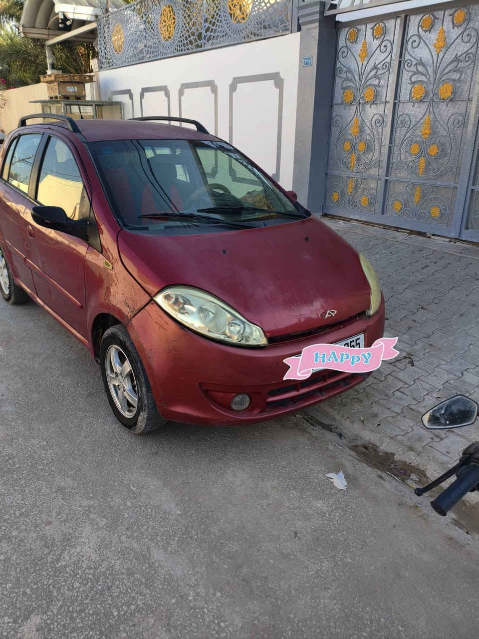 سلام عليكم شيري A1 موديل 12 سياره بيها دحجات فقط بارد ماشية 87 حقيقي حدادية جديد ستوني مكملها التبريد شغال بس غاز  مابيها نقص تخم تاير رقم انكليزي بسمنة مكينة وكير مامفقوحة كلها بلادكهربائيات كلها شغاله اوتوماتيك وعادي مكانها نجف متواجد باي وقت 27بيها مجال قليل ***********

نص مكتوب في الصور:
- HAPPY