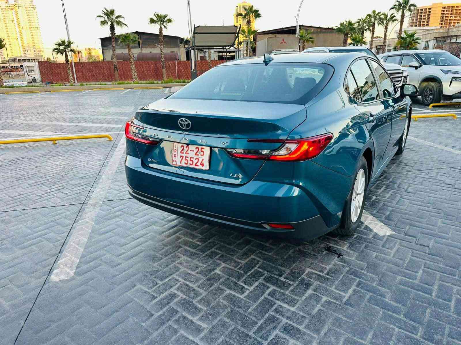 كامري هايبرد • ٢٠٢٥ • ٢٣٠٠٠ ميل