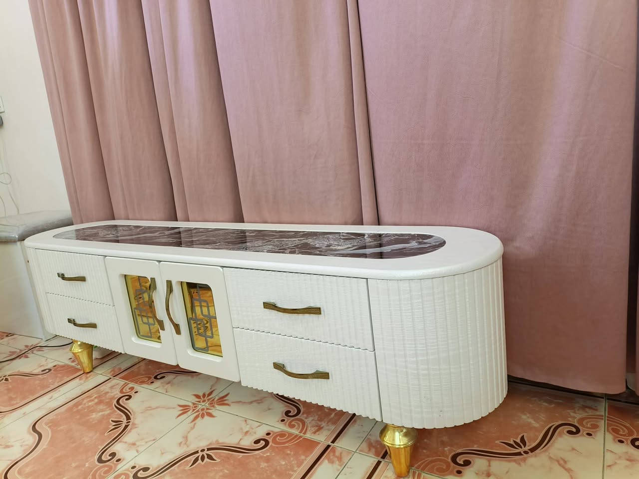 ميز بلازمه سعر 100الف رقم واتساب ***********
