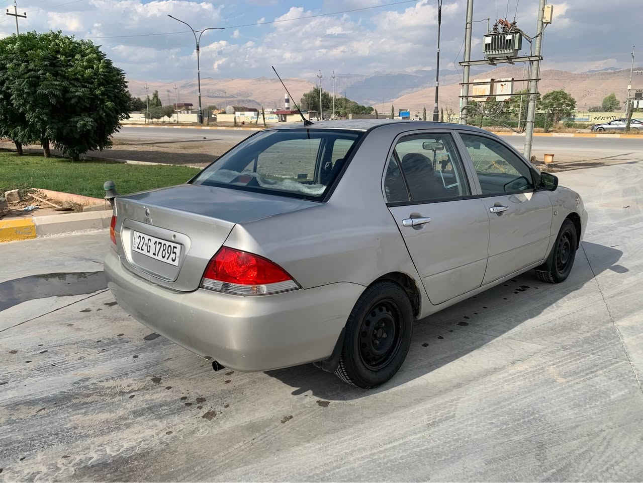 لانسەر 2008 ڕەقەم اربیل 
ئۆتۆماتیک مکینە بچوک 
سەنەوی2030
بێ کاڵ بونەوە 
4 جام کارەبایی 
قفڵ مەرکەزی 
گێڕ و مەکینە و تەبرید بەشەرتە
5 پارچەی بۆیاغە بێ ناو گرتن 
نرخی 64گەڵاو معامەلەیەکی کەم
شوێن چواقورنە
*********** رانية, السليمانية
