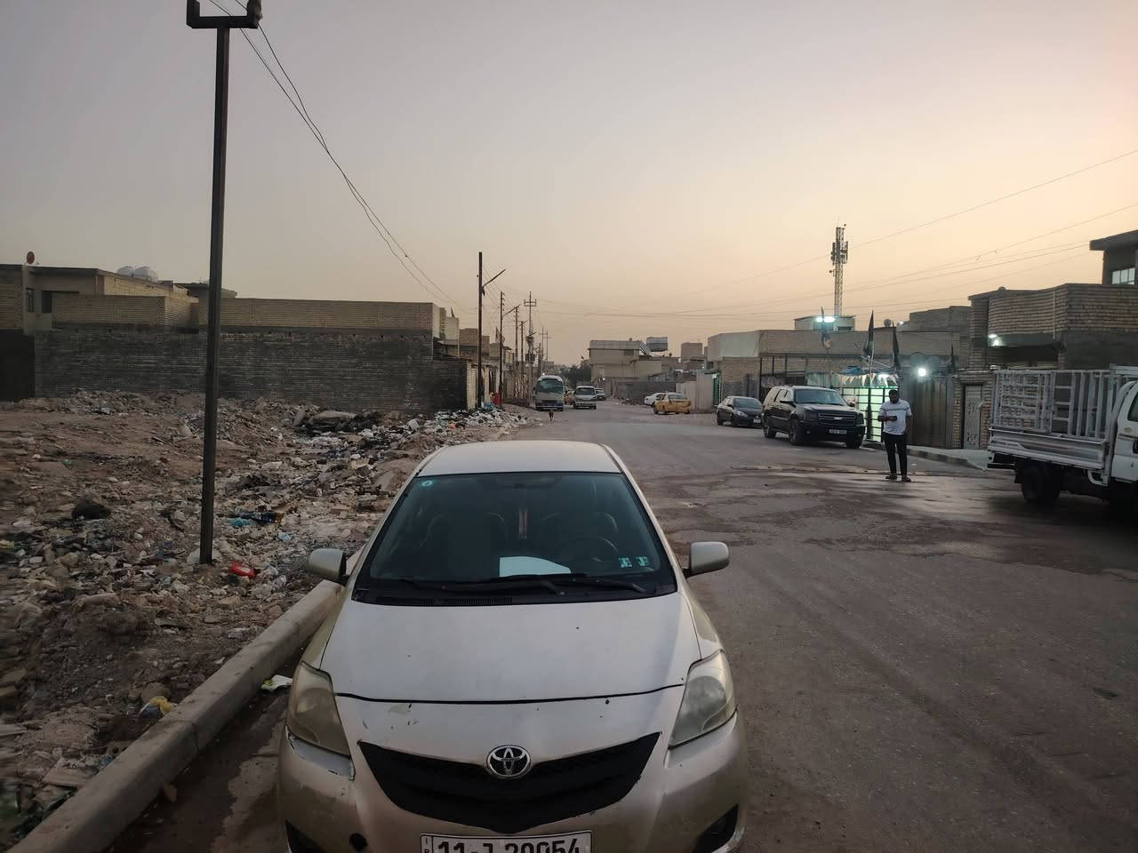 تيوته يارس ٢٠٠٨
محرك ١٥٠٠ رقم بغداد السياره بسمي

مكانها حي اور السعر ٥٥ وبيها مجال

***********
