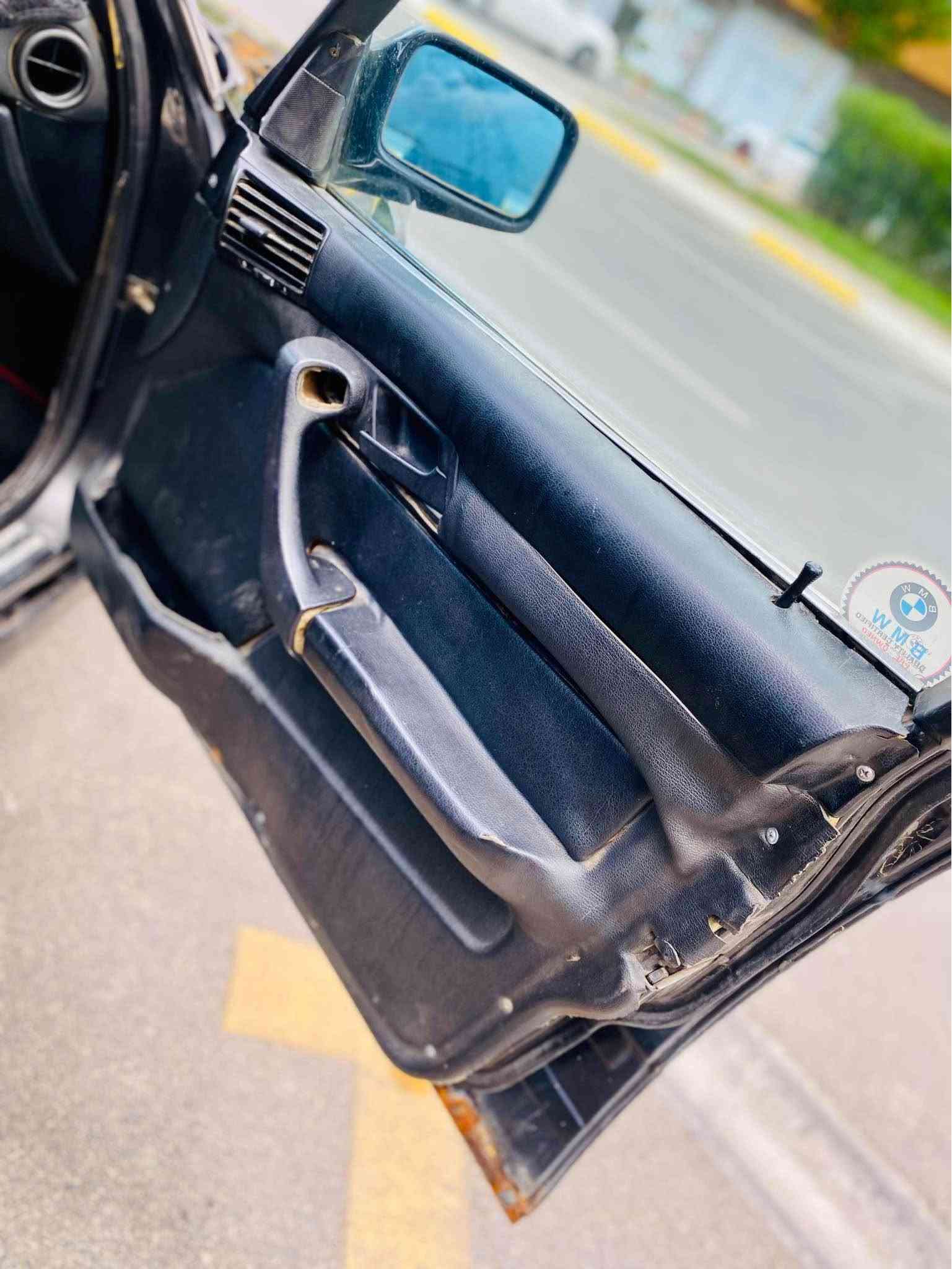 به ناوی خوای گەورە                      نرخ/23.  $ مەجاێکی کەم
.بــۆ فـرۆشـــتـنBMW525 مۆدیل 1992✅   پــێش پان
مه کینه 35فه ل✈️🚀 ماشاڵله له قوت و رۆشتنی
مـــاشــالڵە زۆر بــەقـوتە نـــمــونە لە جــوانی پـــاکــی ❤
👌گـێـڕ و مــەکـینـە زۆر پــاک 👌بــەس مــاشــالڵەی ئەوێ
👈🏽ئــاڕمــی پــلاستـیـک سلێمانی👉🏽 به شەرتی ئه وەلیات و. حاسیبه مــاشالڵە نمـونەیە لەجوانی
پێش و دوای که پس کلاج و عه ینه ی 8بستۆنی بۆبه سراوە
ســـەقــف و شـــانــی وەک بــیلاد👍 نـمـونە لە جوانی
لە ڕووبەڕو وەک وێـنـەکان جــوانە ماشالڵە🧿
دەشغووڵ ئــێربـاک چـــوار جام کارەبا
تەقەورەقەی نیە💚 ســـوکـــانی m 
🧿دەعــامـــی بـــــۆ دەعــــــامــی و مــەزبـووت🧿
مـــاشالڵە لە هــەیکەل ونــاوی ســەقف سڵاید👉
کلاج و عه ینه ی تازە بۆ به سراوە.  ئی 8بستۆن🚀له سەرە🤎
تــاقم تـــایەو ویلی  لۆک👌بۆبەسراوە.  .
کــارەبـــایی کــامل مــەزب ـووتە ❤
گـــەرمــی .لایـت .فـڵچە . ئـیشارەت .بـرێـک بزماری👌 
🔱هــەیــکەلی نمـونە و نـاوی جوان  👉🏽.       ..
بــەنـزیـن زۆر کــەم ئــەخوا  زۆر بێ مــەسرەفە ***********          *********** السليمانية, العراق
