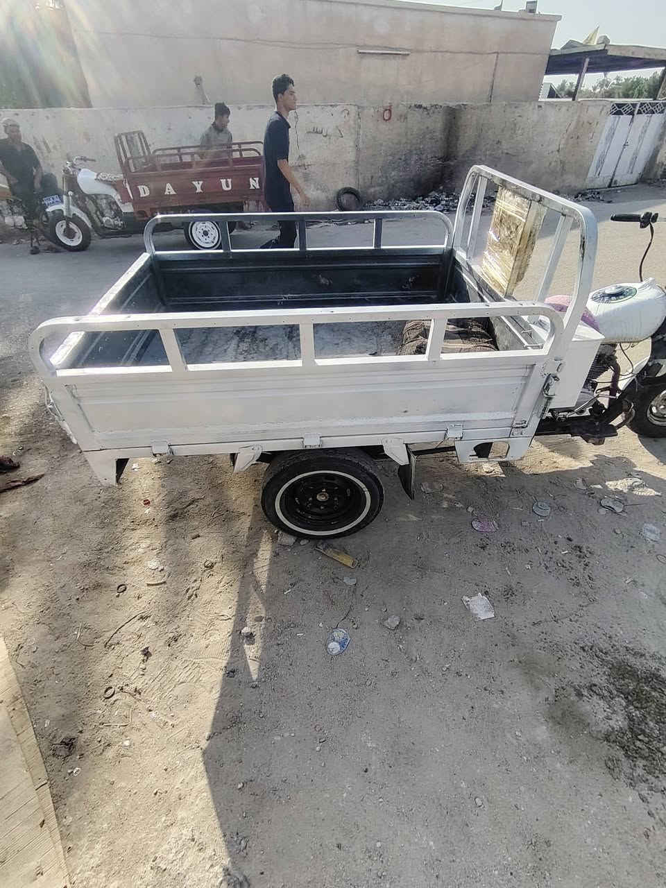 ستوته للبيع رقم وسنوي رقم انكليزي مديل 18جاهزه كلشي السعر واحد ونص 1500 وبيها مجال مكاني سوق الشيوخ كرمه بني سعيد ***********
