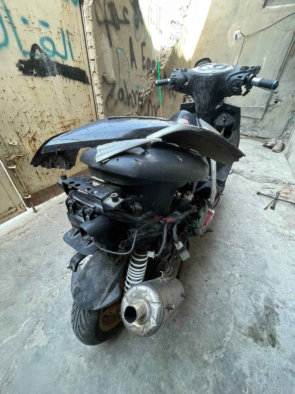 يا الله سلام عليكم سكنس فحل كابريتر 58ونص شوفت عينكم ناريه بيها وكمها كلش قوي وسلف رياضي اربع فحمات كابريتر جديد ابيع دراجه طافيه مالي غرض ب كلشي قفل150
رقم واتساب***********
