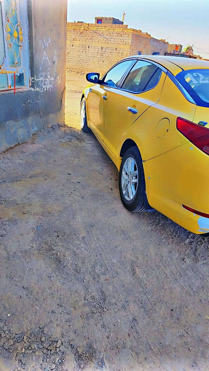 اوبتيمه ١٢خليجي جاهزه من كلشي كير مكينه حداديه تايرات تبريدقطعتين  منضومه زنون رقم مثنى نكليزي العنوان سماوه السعر 105وبيها مجال***********

نص مكتوب في الصور:
- خالد صياح
- الأربعاء