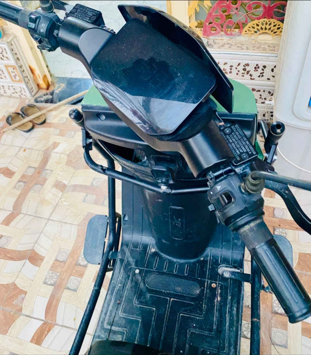 دراجه كهربائية مستعمله شهرين دراجه ست بطاريات كرافين وملف 1500 سرعه 100 دراجه فول الشحنه الوحده تمشيك 80 كيلو دراجه للبيع مستعجل سعر 775 شراي اتصل رجاءً ***********
