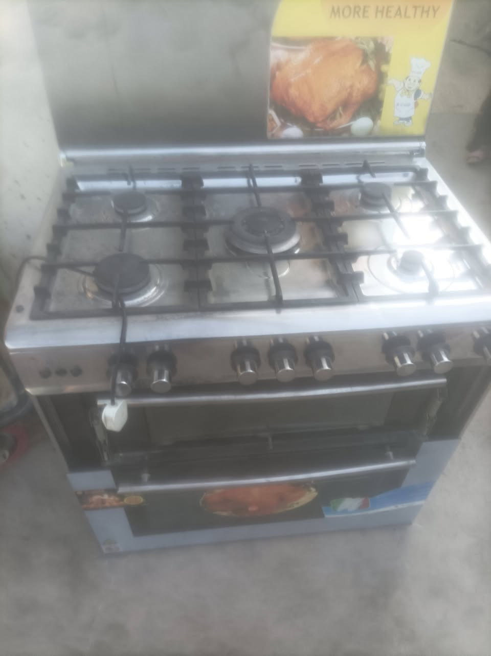 طباخ 5عيون جديد نضيف كلش السعر 225 مكاني الحله ***********
