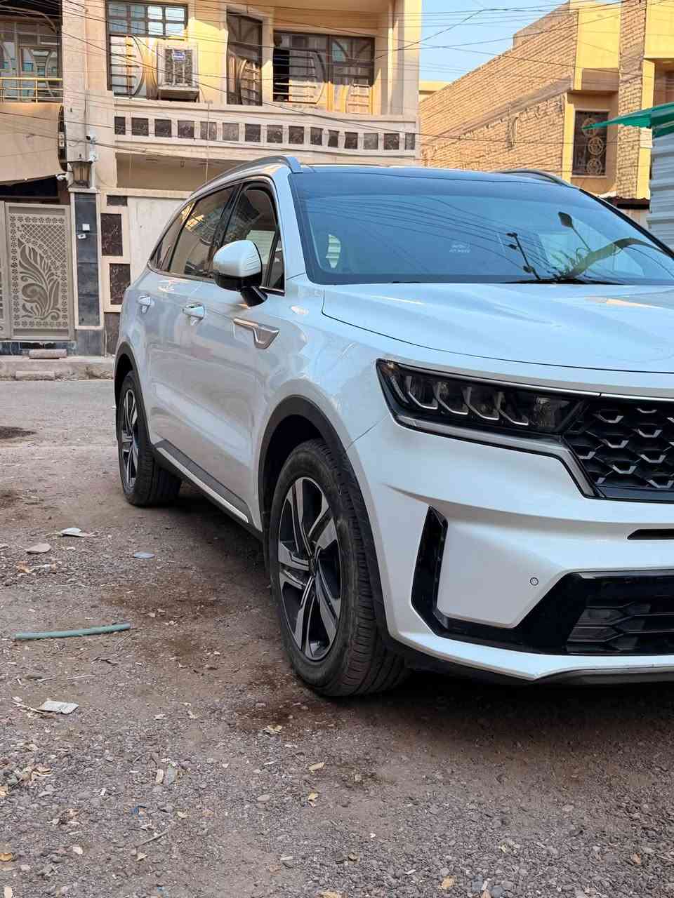 السلام عليكم سورنتو 22 خليجي كفاله عامه عده بارد مكانين فول مواصفات رقم اربيل 6 سلندر 7 راكب بنروما ماشيه 80 مكانه بغداد  الكرخ السعر 238 او بيه مجال الهاتف ***********
