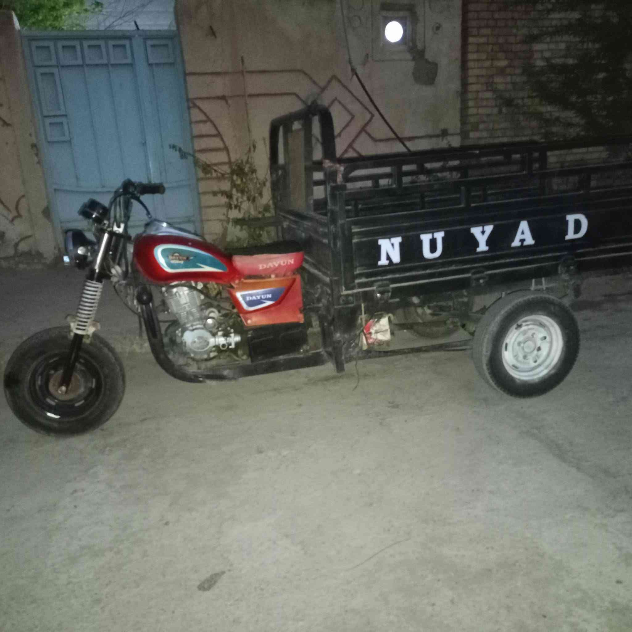 متاح ستوته سعرها 850  بيها مجال اوراقها كامله تحول باسمك مباشرتا ***********
