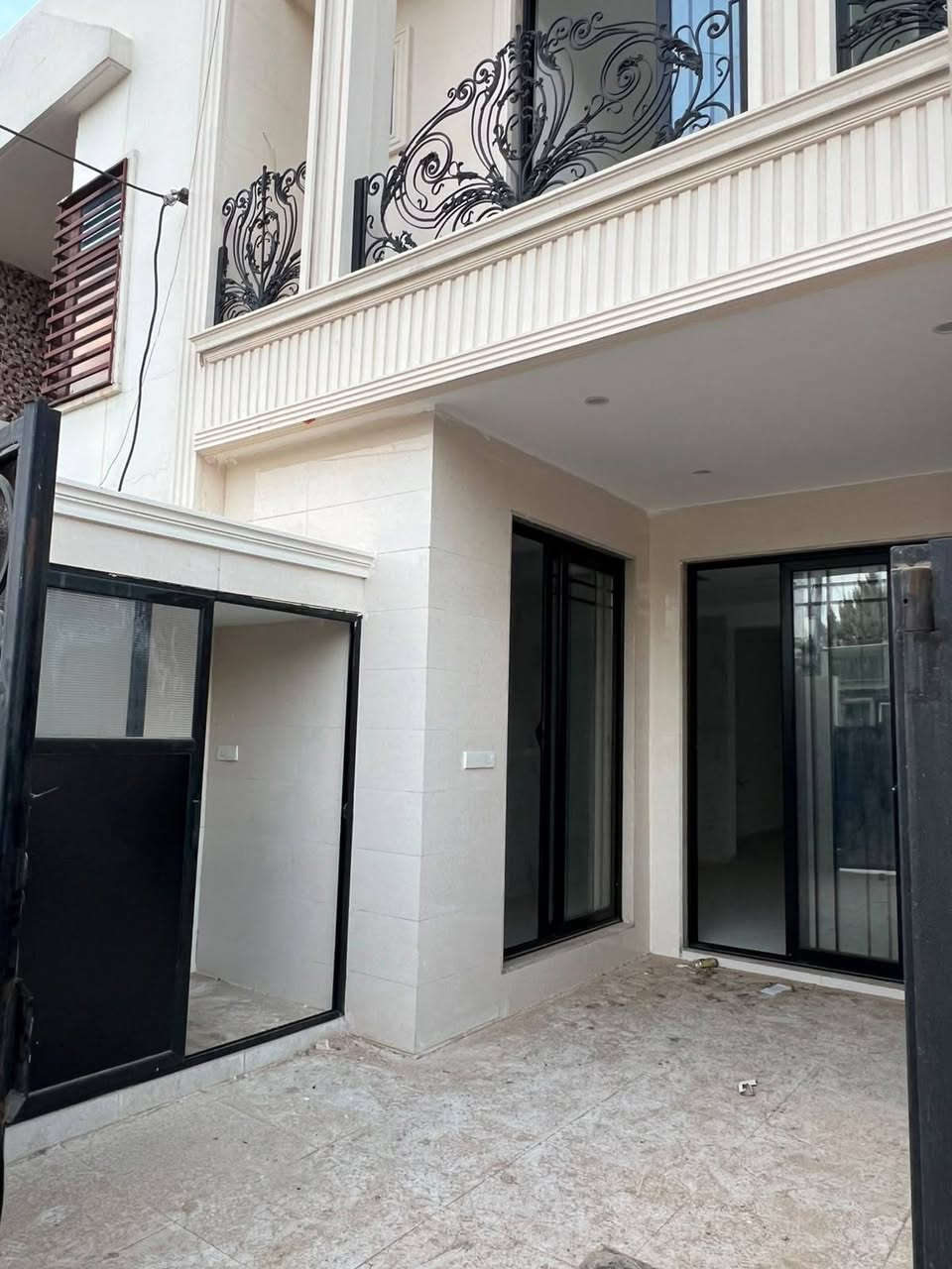 🏠 خانووی بەکارنەهاتوو بۆ کرێ لە گەڕەکی بەختیاری
✨ بيت جديد (غير مسكون) للإيجار في حي بختیاري
​🔹 تایبەتمەندییەکان / المواصفات:
▪️ ڕووبەر / المساحة: 100م²
▪️ دۆخ / الحالة: بەکارنەهاتوو (جديد بالكامل)
▪️ کرێی مانگانە / الإيجار الشهري: $700
​📞 بۆ پەیوەندیکردن / للمزيد من المعلومات:
📲 ***********

‏مراسلة Nali Morilany عبر واتساب. https://wa.me/9647503238417 أربيل, العراق
