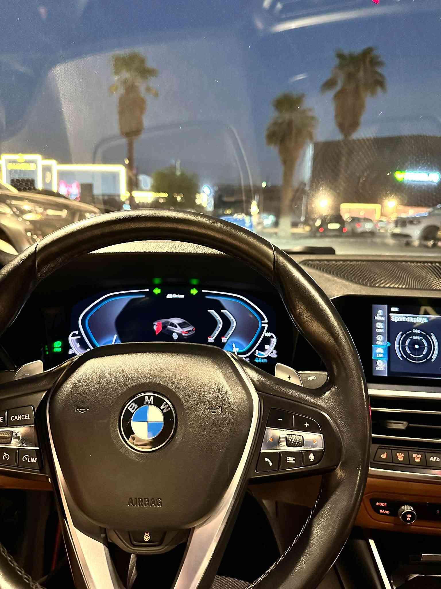 BMW e330 2021
لون اسود بغداد بأسمي 
1/1 فول للاخير
فتحة سقف
رادارات امامي خلفي جانبي
اوتو هولد
تحديد و المحافظه على المسار
مثبت سرعه
انظمة قياده SPROT/SPORT+/ELECTRIC/ADAPTIVE
اوتو ستارت/ستوب 
اوتو بارك اصطفاف ذاتي
تدفئة كشنات اماميه 
درگه هيتر 
تحكم تبريد خلفي منفصل
اضائه داخليه امبينت لايت
اناره بيدات الابواب خارجيه مع ترحيب اضائه على الارض ايضًا
و باقي المواصفات المعروفه
رقمها حلو و بغداد 
اي ضربه مابيها ضررها غرق بسيط للدوسه ووصلت تعمل وتسير كل كهربائياتها شغاله اي شي ممبدل بيها كل العقول مكفوله اي مسج ممشتغل بيها كلشي مابيها نقص 
مكانها بغداد زيونه 
السعر 22000 وبيها مجال 
***********
