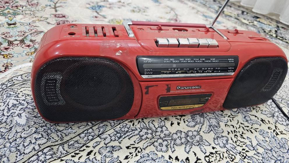 سلام علیکم
ئەم ڕادیۆ بۆ فرۆشتن
panasonic
کاسێتەکەی ئیش ناکات
ڕادیۆکەی مەزبووتە
سعری 30هەزارە
شوێن هەڵەبجەی شەهید حلبجة, السليمانية
