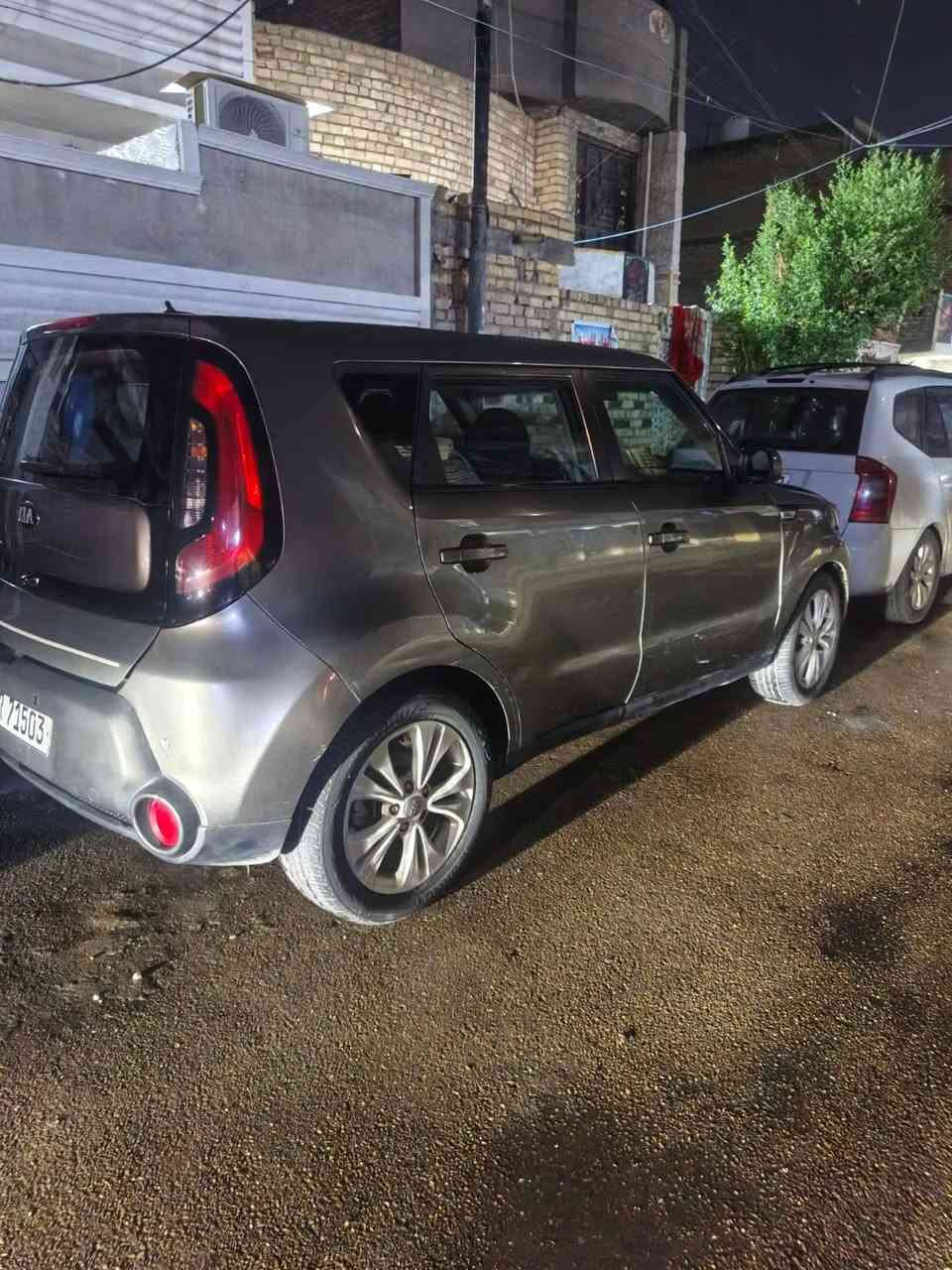 كيا صول 2015امريكي
محرك وكير 2000 GDiجدد 
حادثه جاملغ وبنيد بدون دواخل 
سيارا نضيفه ماشيه 80 
شاشه تحكم ستيرن كشافات حساس كامره دواره 
السعر 84وبيها مجال للشراي 
رقمي ***********
مكاني بغداد الشعب
