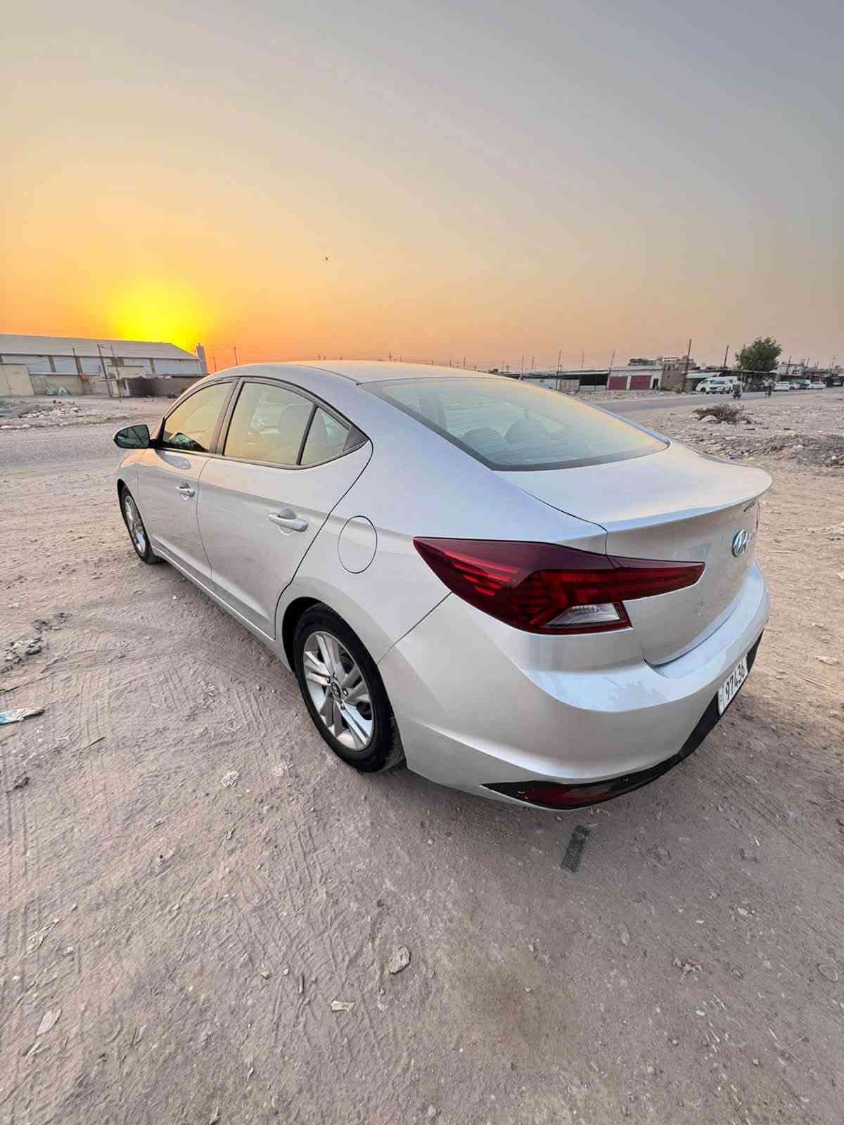 سلام عليكم مرخصت لادمن الانتره 2019 رقم بغداد دولي بسمي حادثه دعاميه خلفيه وشويه بقبق جنطه وصور الحادث مرفقه سياره ليبل واحد بدون تبديل فقط قبق جنطه رش ولباقي مكفول سياره بدون ارباك بجم كبس شركه سياره جاهز من كلشي مكينه كير حداديه تخم تاير جاهز للخير ماشيه 110 سياره احله من صور جديده كير At مكينه دوش 2000 

السعر 118 وبيه مجال بسيط 

مكان السياره بابل قرب سيطره لاثار 

***********
