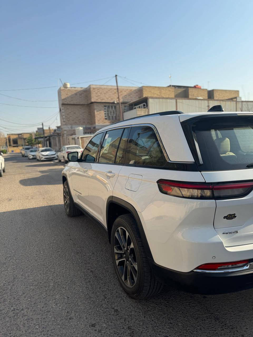 السلام عليكم ورحمة الله وبركاته
تحيه طيبه 
السياره للبيع فقط. 
جيب 2023 گراندشيروكي لمتد
وكاله هارلم
السيارة فول مواصفات مكفوله كفاله عامه من الصبغ والتبديل
السياره ماشيه 74 الف قبل للزياده 
رقم السياره بغداد دولي جديد بسمي
مكان السياره النجف الأشرف
سعر السياره 390 ورقه بيه مجال بسيط
للتواصل ‭***********
