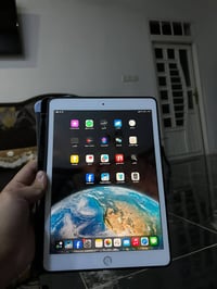 ايباد 8 ذاكر32  بطاريه85  نضافه جدام عين بيع بيع متوازي على بيعتو 160 ...