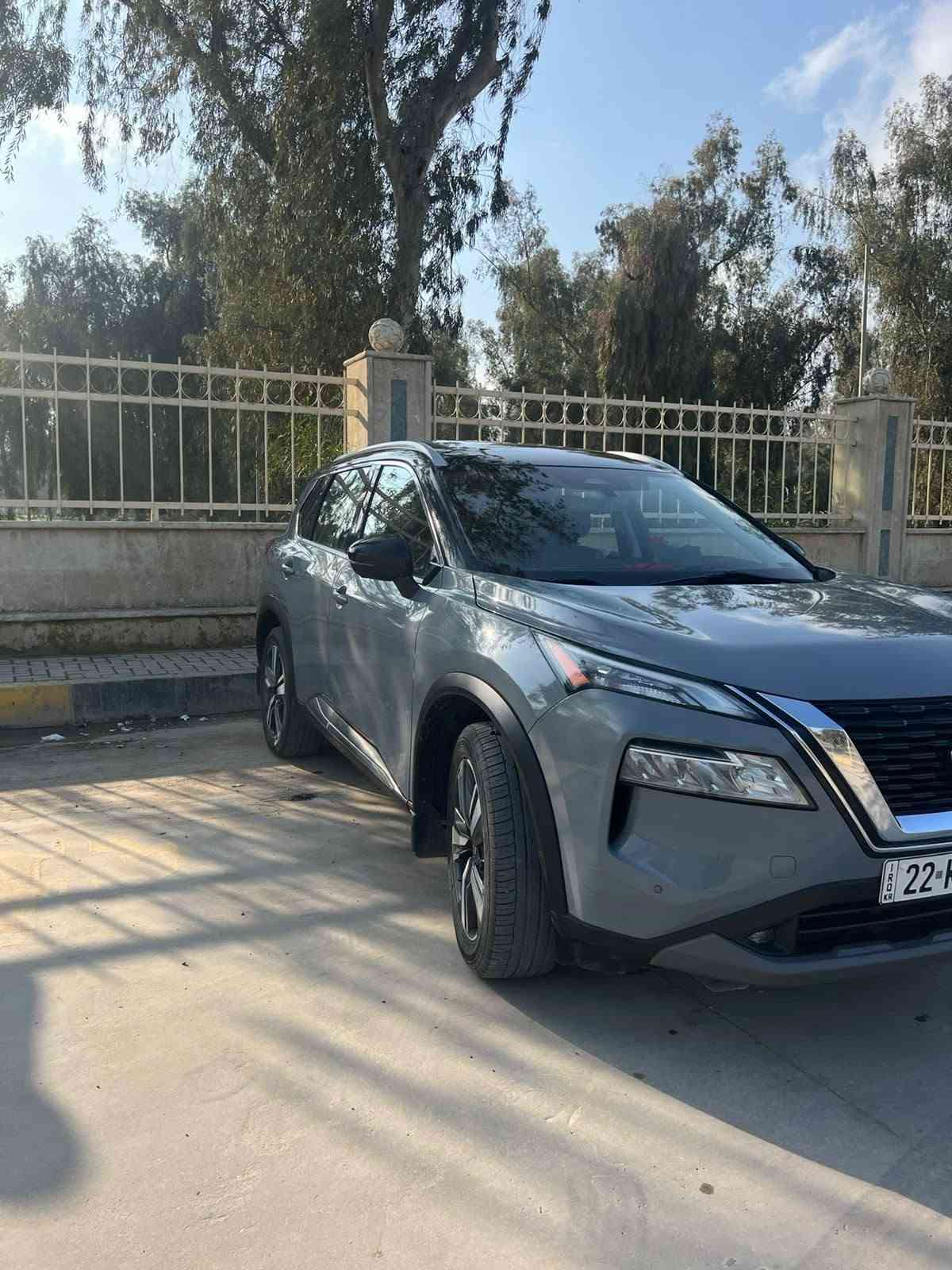 لون سمنتي • ٦٩ الف ميل • بانوراما