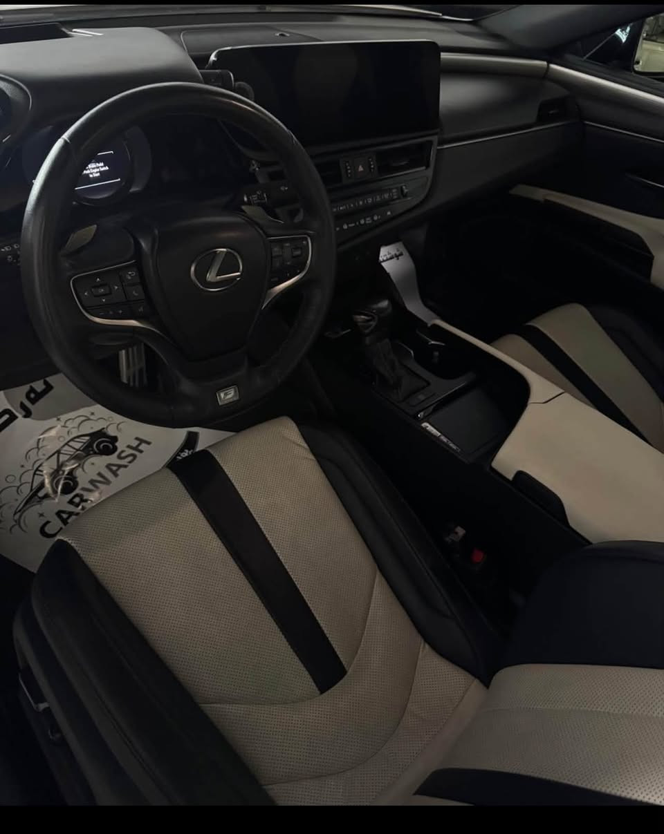 بيع فول موسفات داخل ابيض شاشة كبير أف سبورت واتساب *********** Lixus es300h f sport 2022
