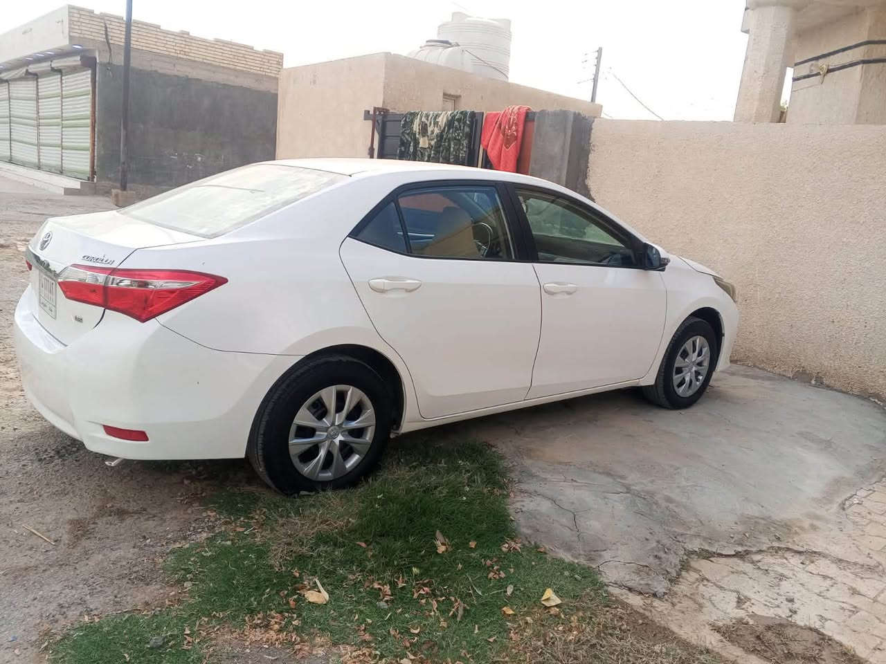 السلام عليكم / اخوان مكلف بالنشر
كورلا 2015 خليجية
ماشية / 114
رقم بغداد بأسمي 
مكفولة من كل النواحي 
حدادية جديدة
تخم تاير 
 135 او بيهه مجااال
مكانهه 
بغداد 
قرب مجمع بسماية
***********
