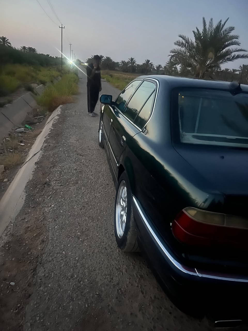 السلام عليكم للبيع بيئم خفاش ٤٤ موديل ٩٦ محدثه داخل فقط ٢٠٠١السياه عله وظع الشركه   محرك ٤٤ بلاد كارتون لاتنقيص ولا تبخير  ولا اي شي شلعه ومعدل صاروخ ترايك ٢٦٠ وفوك  حجم ٤٤سنويه وبليته كير بلكارتون دبل كير بلادي عادي +اوتو  جنطه شفط مري قلاب مع البك+ مري شفط سنتر لوك شغال اناره داخليه كامله برمجه مع البوب  ٤ جام اوتو تصعيد وتنزيل  ٣ شاشات اندروي شاشه الاماميه تقره عداد سرعه تخم تاير ويل بلكارتون حجم ١٨ توسايز تبريد ثلج منظومه كامله جديده كهربائيات السياره عله وظع الشركه ماكو شي مايشتغل السياره متعوب ومصروف عليهه ومدارايه كلش السياره مابيهه نقص برغي  السياره مصبوغه جماليه مابيهه اي حادث ولا اي ظربه حار  السعر ١٠٥ وبيهه مجال بسيط مكان السياره التاجي تحويل ثاني يوم عليهه غرامه ٤٠٠ تجاوز سرعه تنكص من الحساب ***********    ***********
