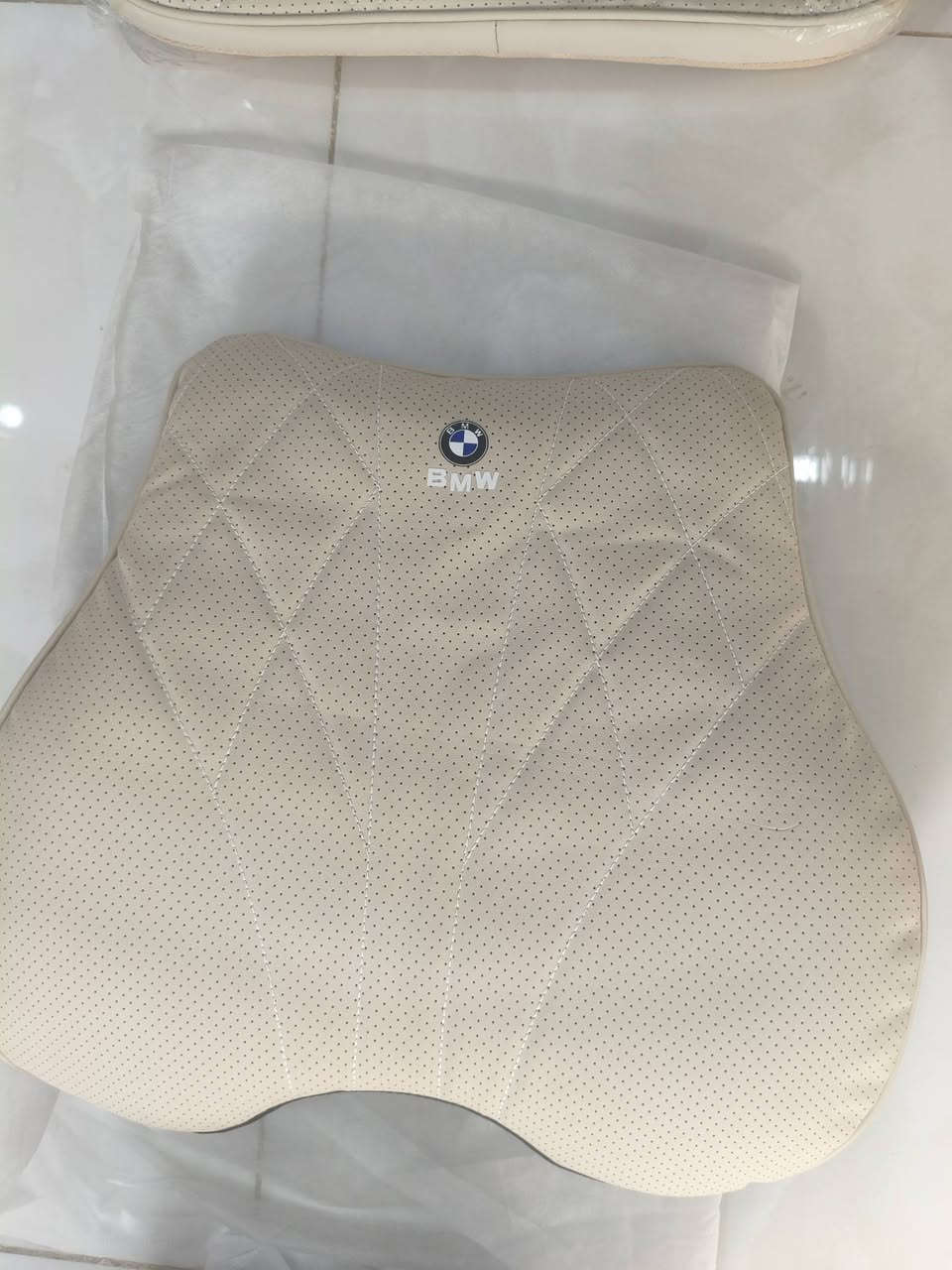 وسادة طبية علامة bmw
وسادة مقعد
مسند الظهر
مسند الرقبة
***********
