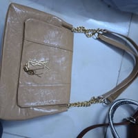 جنط للبيع سعر الواحده ب5 الاف  رقم 07762297268