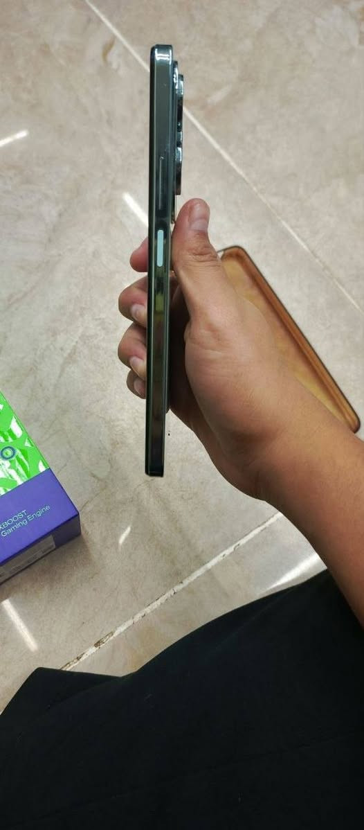 السلام عليكم 
انفنكس نوت 40برو جهاز كلة بلادي 
كلشي مابدل بي
ذكرتة 256 
بطارية 5000
كارتون وية 
سعرة 185الف قفل بدون معاملة 
تواصل خاص مجود 
رقم ***********
