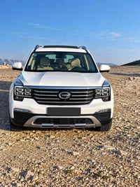 GAC GS8 سيارة موديل 2020 . اللون ابيض  رقم بغداد دولي بسمي  خليجي فول ...
