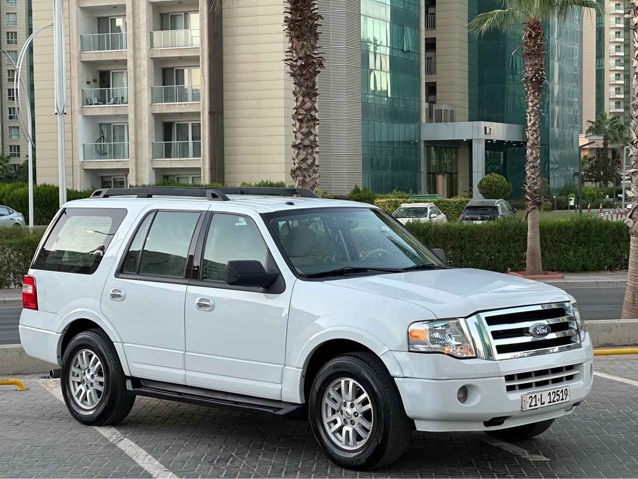 اكسبيدشن • ٢٠١١ • ٣ صفوف