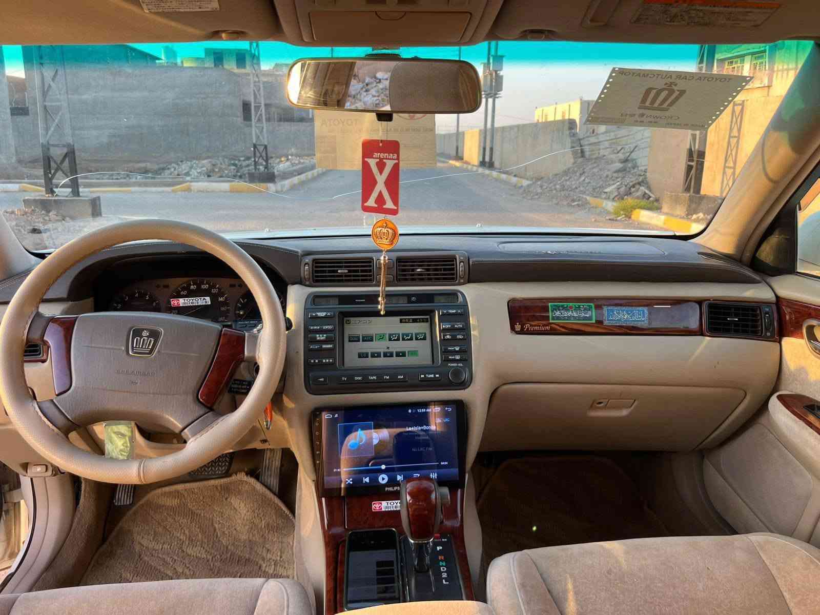 ملكه ادوات كصت قماره دخول جديد
 2دكم  محرك ديفور زغير
حداديه تايرات جددد           
 تبريد ثلج برده خلفيه
ستيرن كهربائي كشنات كهربائيه
  جاهزه سياره مابيه ايي نقص 
    السعر30 قفل
 المكان سياره العماره      تصل ***********
